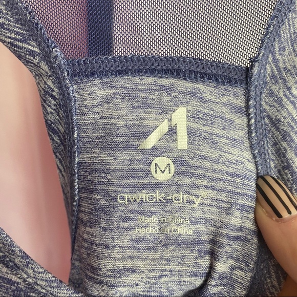 Alive Magnetics Blue Heathered Workout Tank, size Medium - Picture 2 of 8